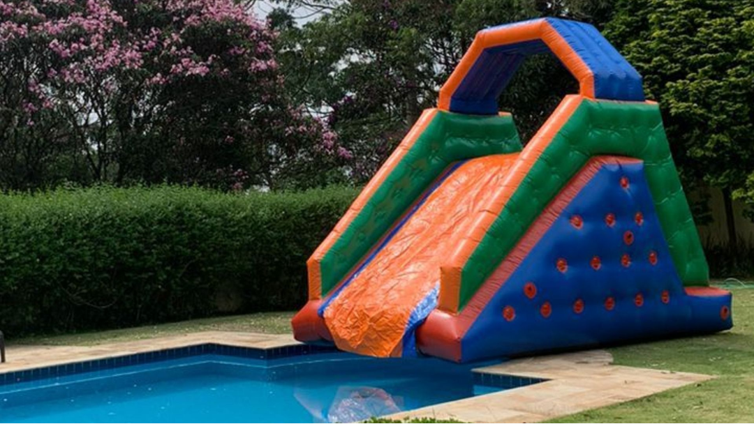Toboágua Inflável Grande para aluguel em festa infantil na Zona Leste de São Paulo - Luck Kids (opção 7)
