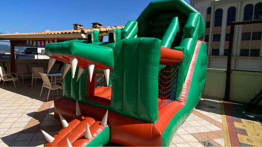 Tobogã Inflável Grande para aluguel em festa infantil na Zona Leste de São Paulo - Luck Kids (opção 10)