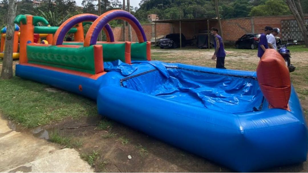 Slide Radical Aquático Inflável para aluguel em festa infantil na Zona Leste de São Paulo - Luck Kids (opção 2)